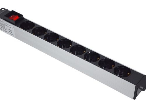 4456444958 ACCESSOIRE 8XDIN49440 BANDEAU D'ALIMENTATION 19" 1U BOITIER EN ALUMINIUM 16A ALLUME/ETEINT COMMUTE 4000 WATT 250V AC 3X1.5MM2 1 8M CABLE DIN 49441 FICHE HOMOLOGATION CE - LANDE